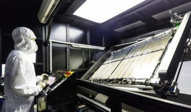 如何區(qū)分lcd顯示屏貿(mào)易公司以及廠家？