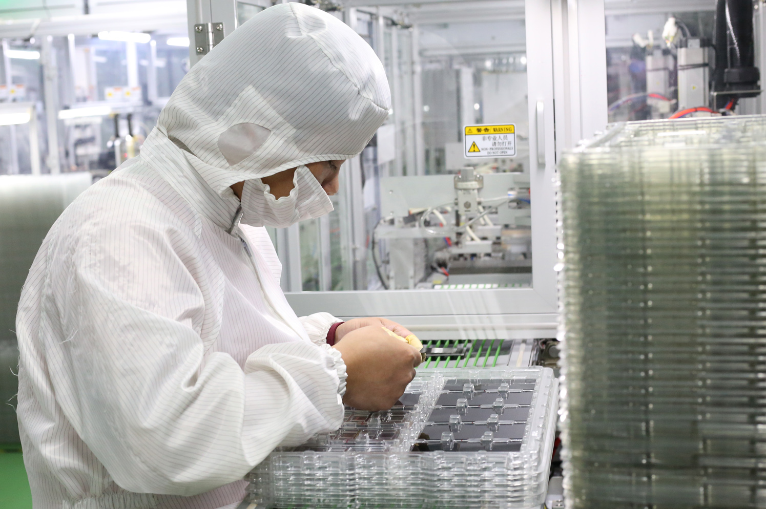 lcd顯示屏行業(yè)如何更好的發(fā)展？【海飛智顯】-lcd生產(chǎn)廠家