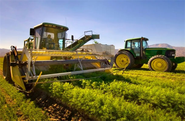 農(nóng)機觸摸屏的應(yīng)用 農(nóng)機觸摸屏的應(yīng)用